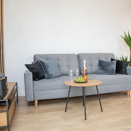 Luxus Apartament Bella شقة *